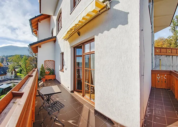 Apartment Centrum Obroncow Pokoju, Sun & Snow